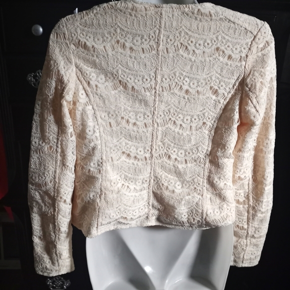 Forever 21 Cream Lace Jacket - Picture 3 of 3